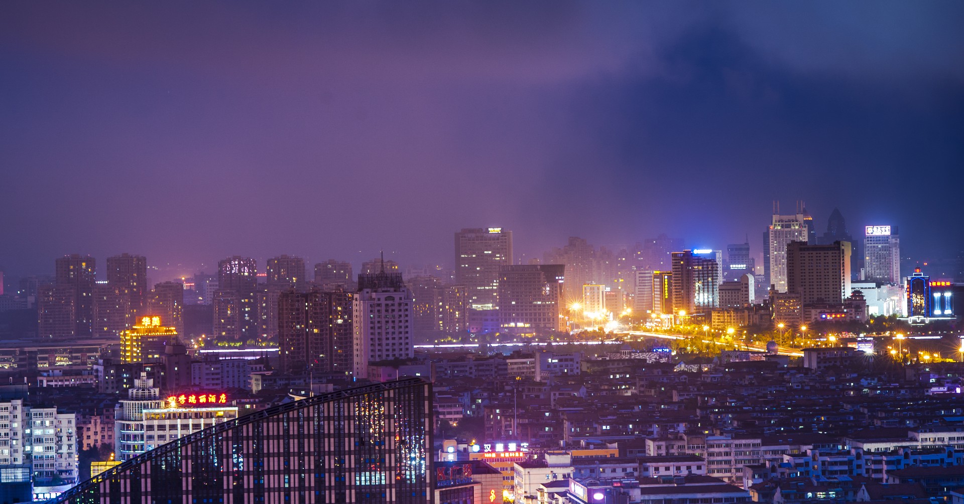 1650704972102903.jpg 44679375_xxl.jpg